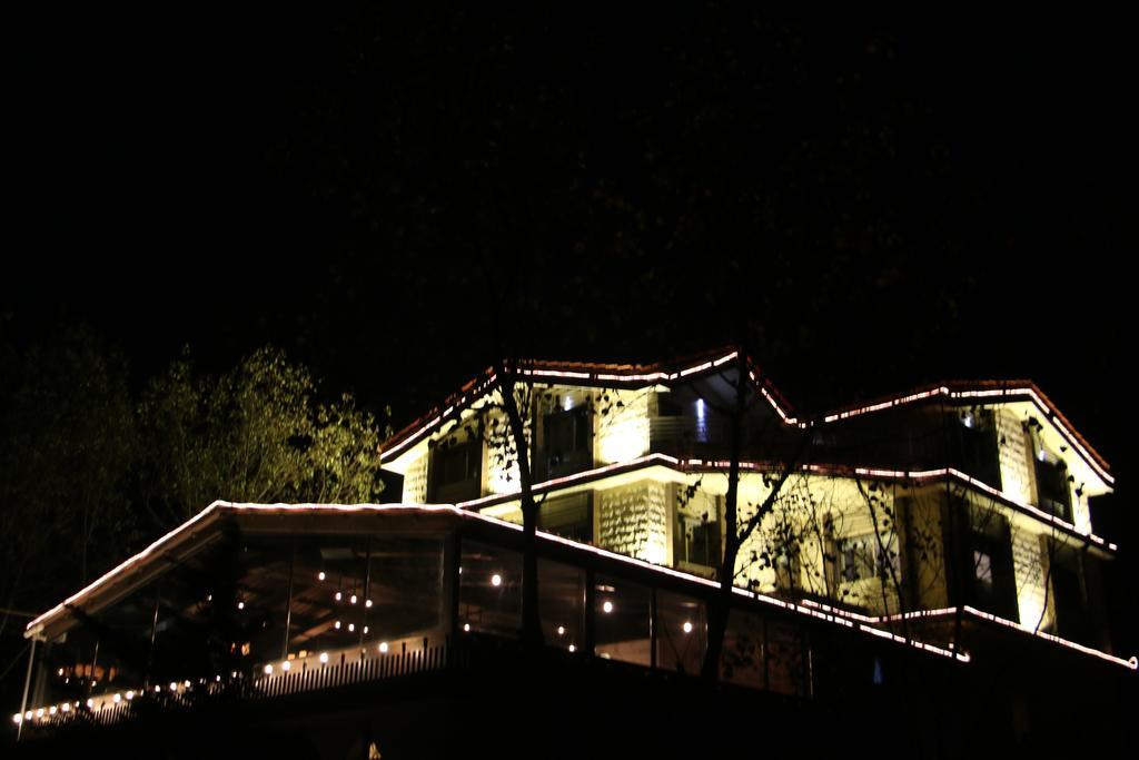 Urban Faqra Hotel Mzaar Kfardebian Екстер'єр фото